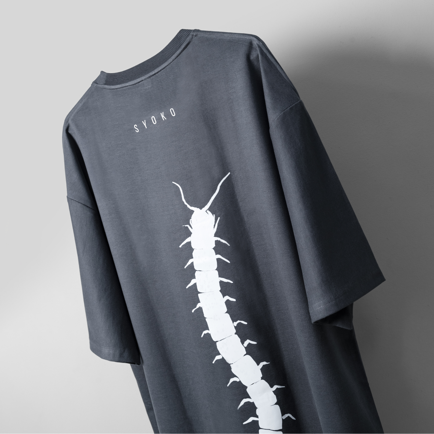 TOKYO GHOUL CENTIPEDE - OVERSIZED T-SHIRT