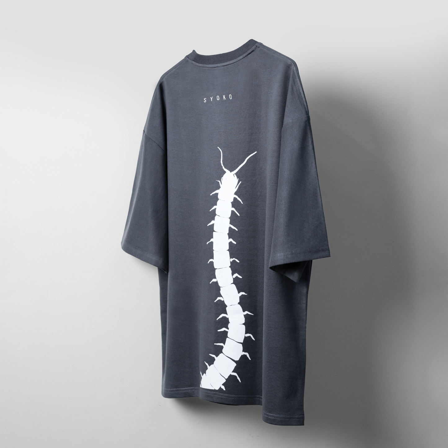 TOKYO GHOUL CENTIPEDE - OVERSIZED T-SHIRT