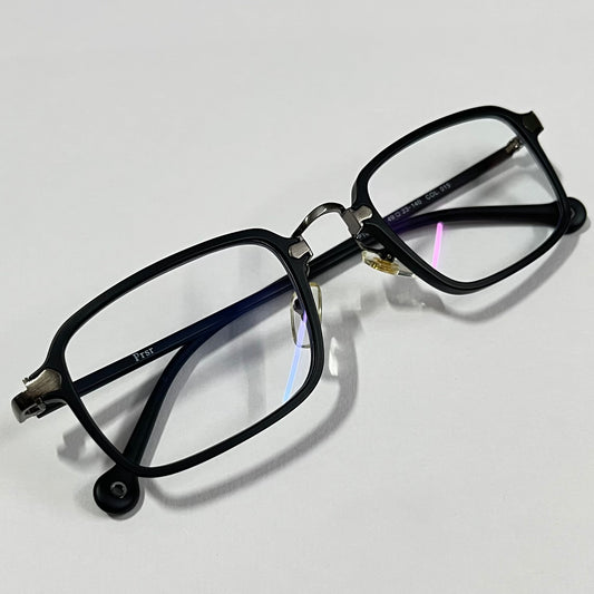 Liliath Goth Specs