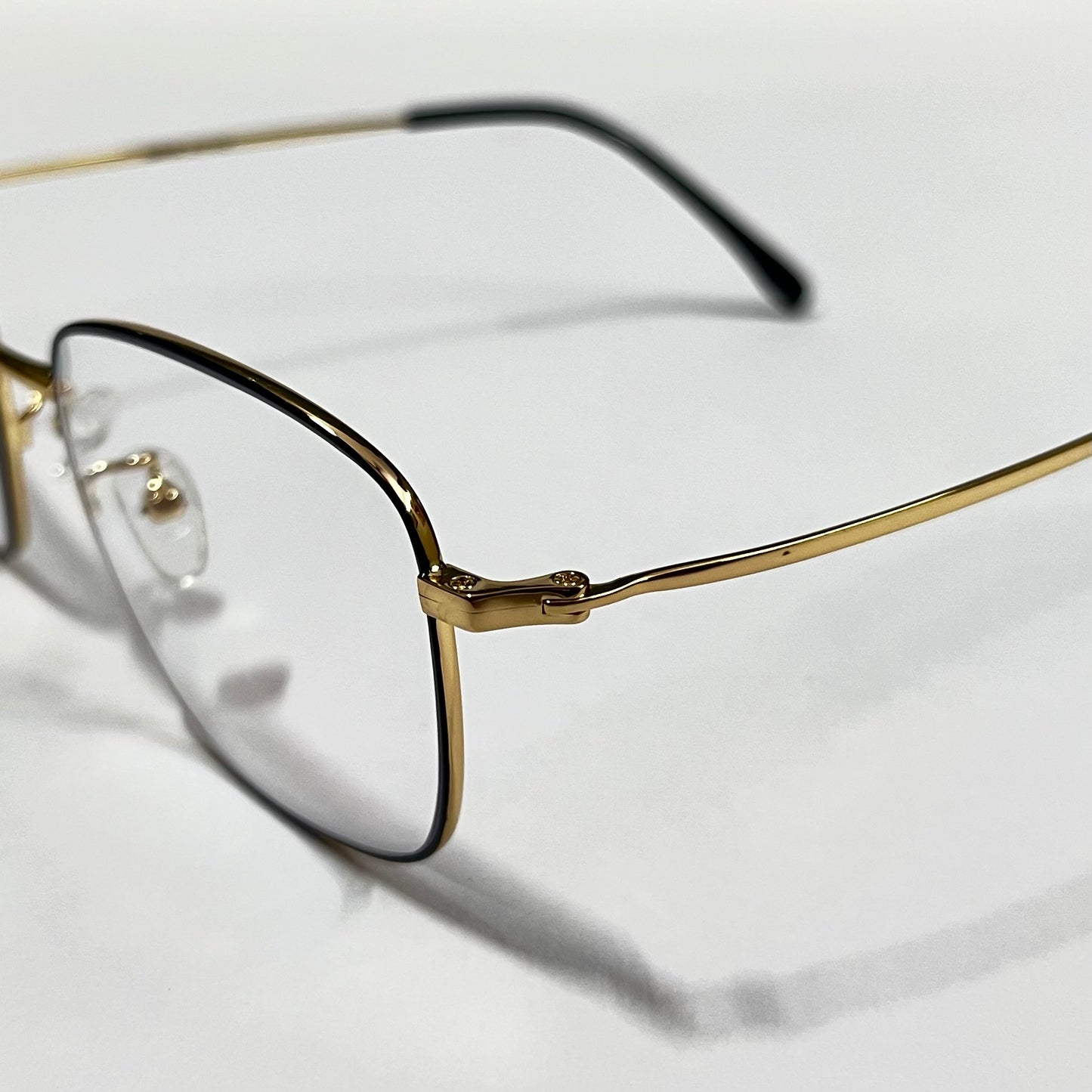 Uriel Specs
